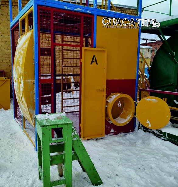 г. Березники.ООО "Сода-хлорат" проводит тренировки на учебном полигоне "СПАСАТЕЛЬ - ПС15-02-5-02" для повышения уровня безопасности при работе на высоте